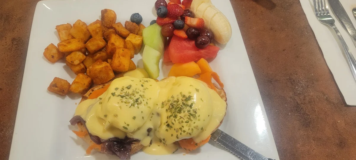 Smoked Salmon Benedict