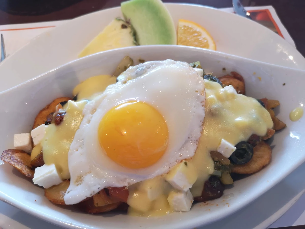 Béné Du Boisé Mushroom-swiss Benny
