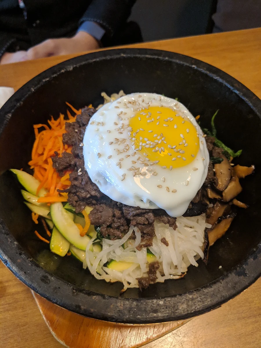 Beef Dolsot Bibimbap
