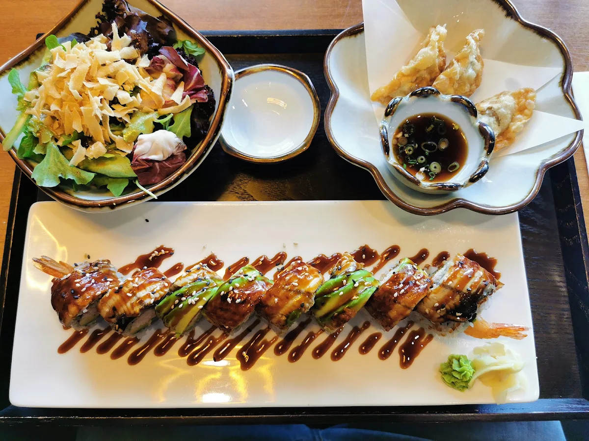 Deluxe Unagi Roll