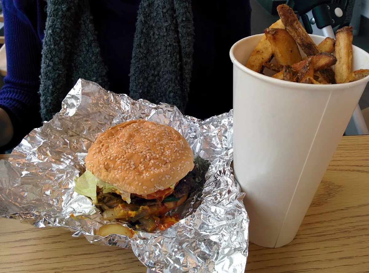 Little Beacon Cheese Burger