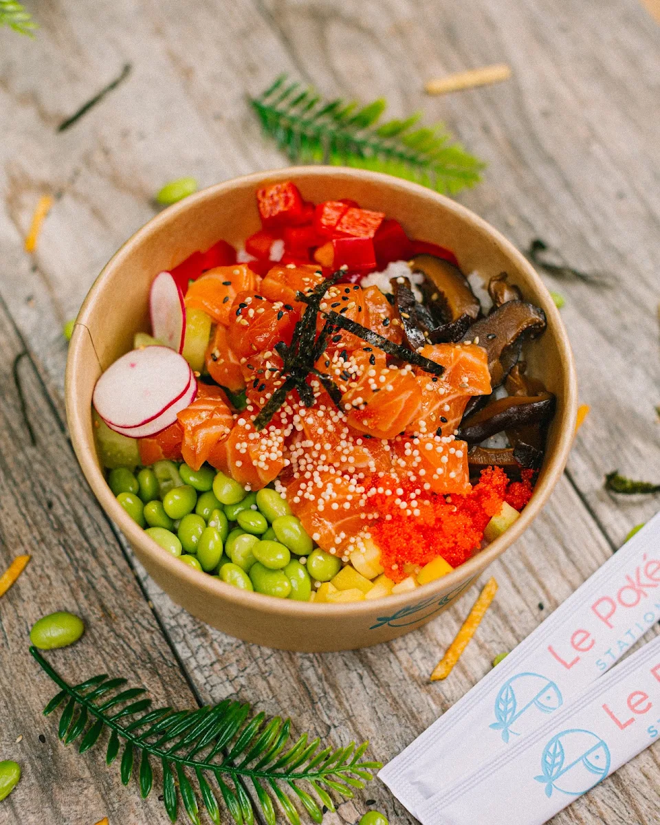 Chef Poke Saumon Épicé Patate Douce Frite