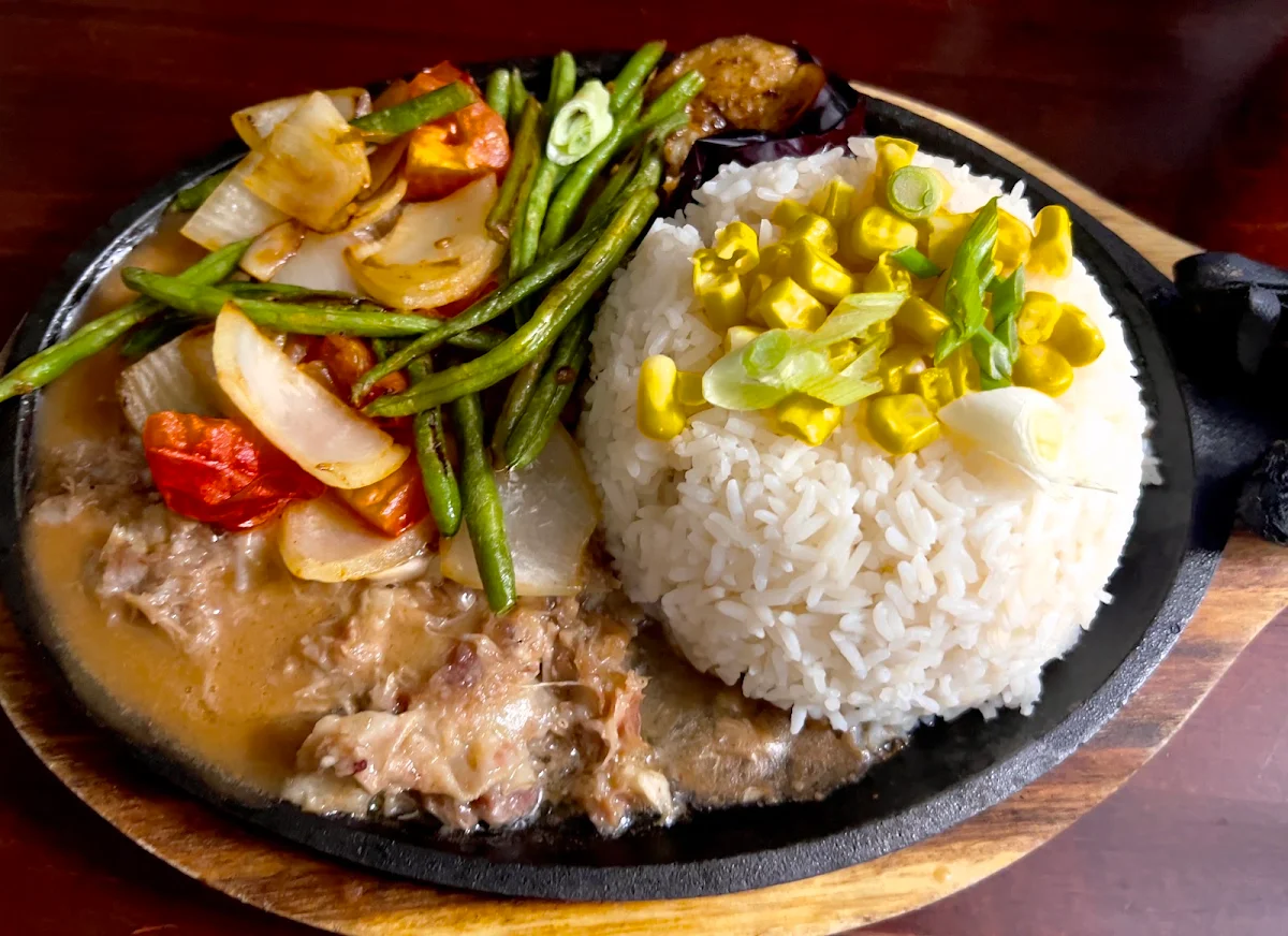 Beef Tendon in Sinigang Gravy with Steamed Rice