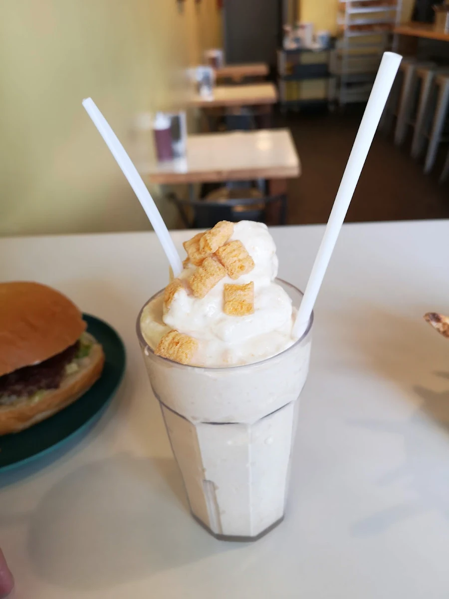 Sub Milkshake, Jack's Burger Shack