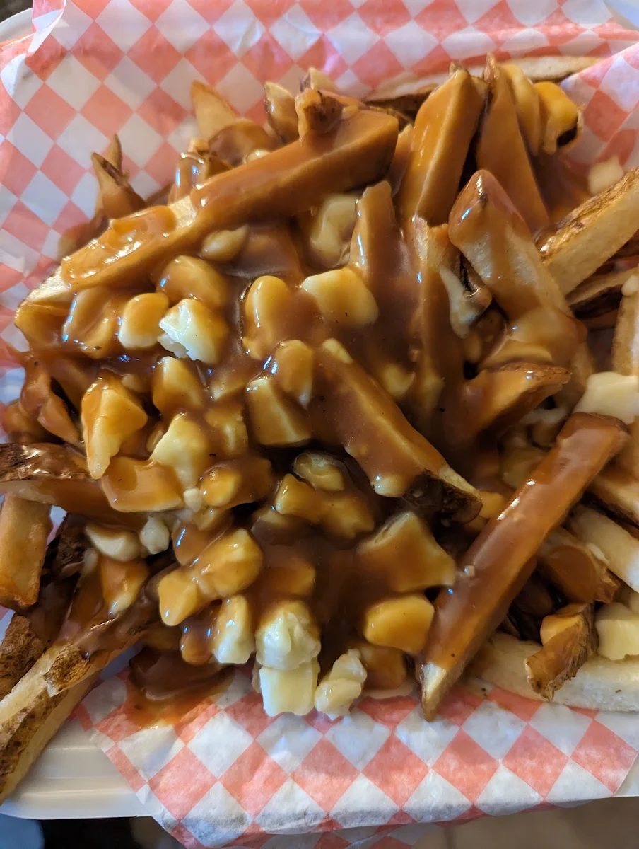 Large Poutine