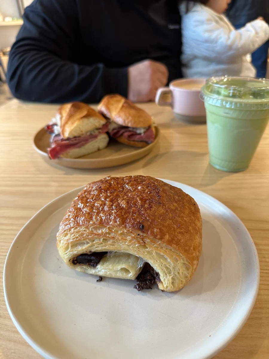 Pan Au Chocolate Croissant
