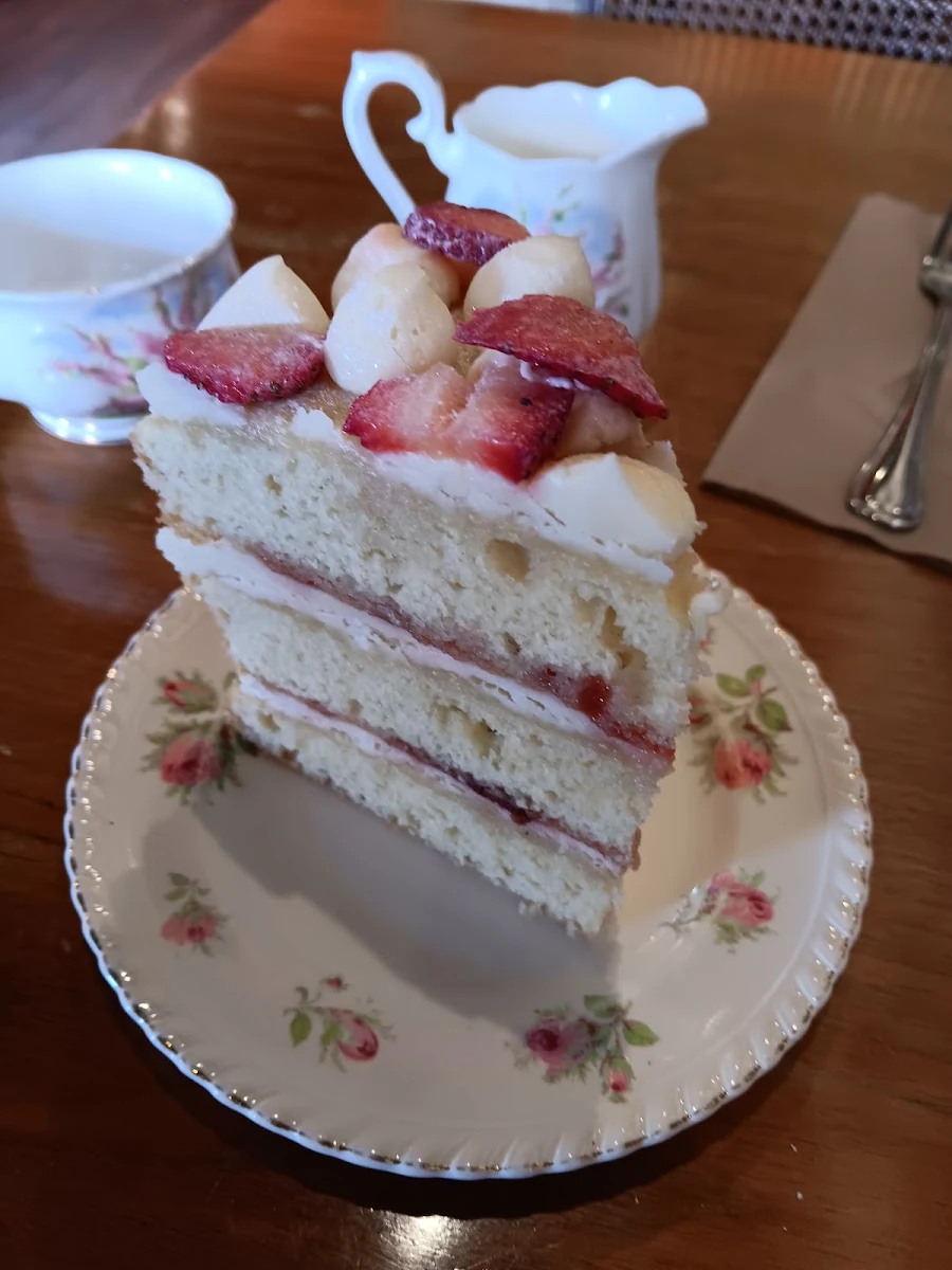 Strawberry Lemon Cake