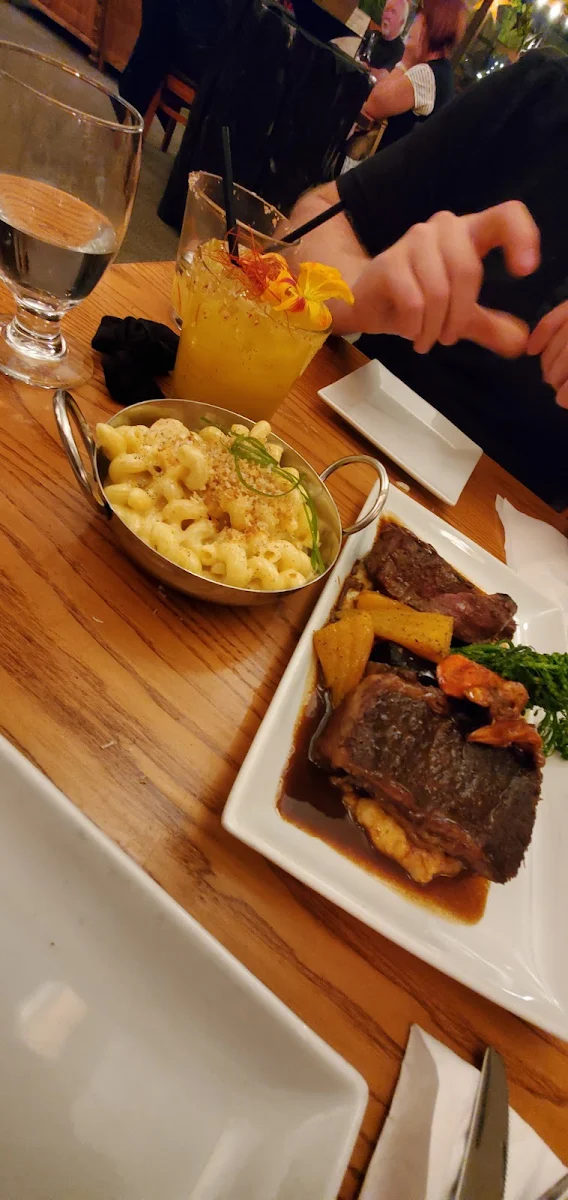 Steak & Mac 'N Cheese with Lobster