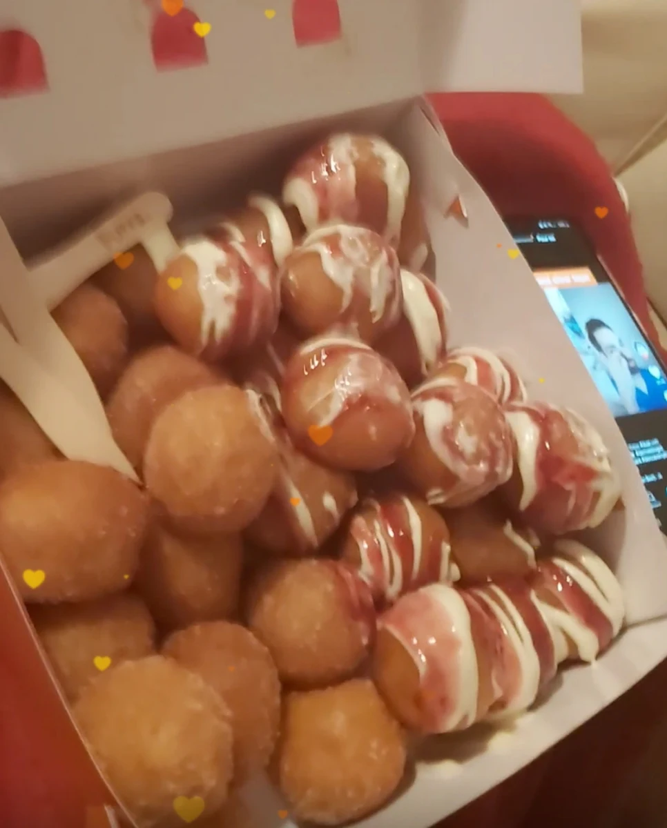 Cinnamon Sugar and Choco Strawberry