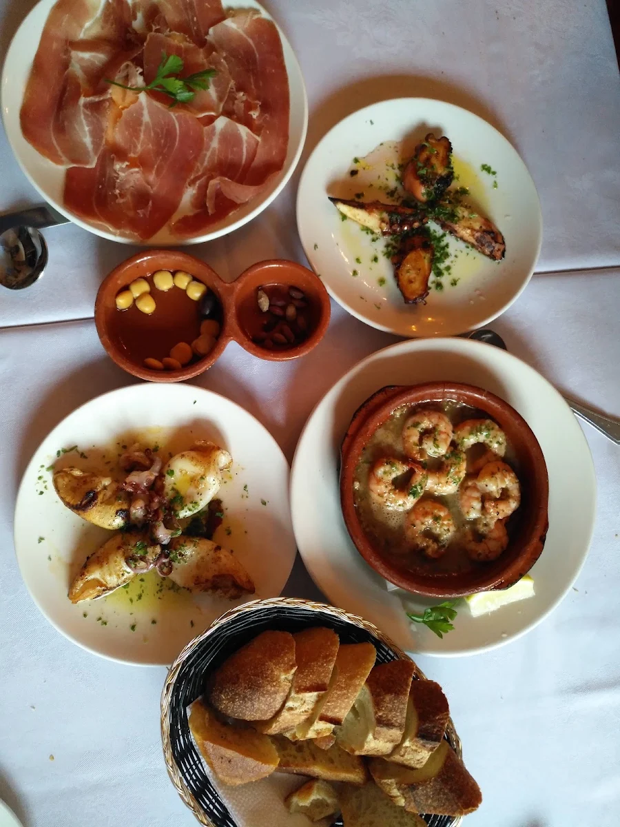 Trio De Tapas