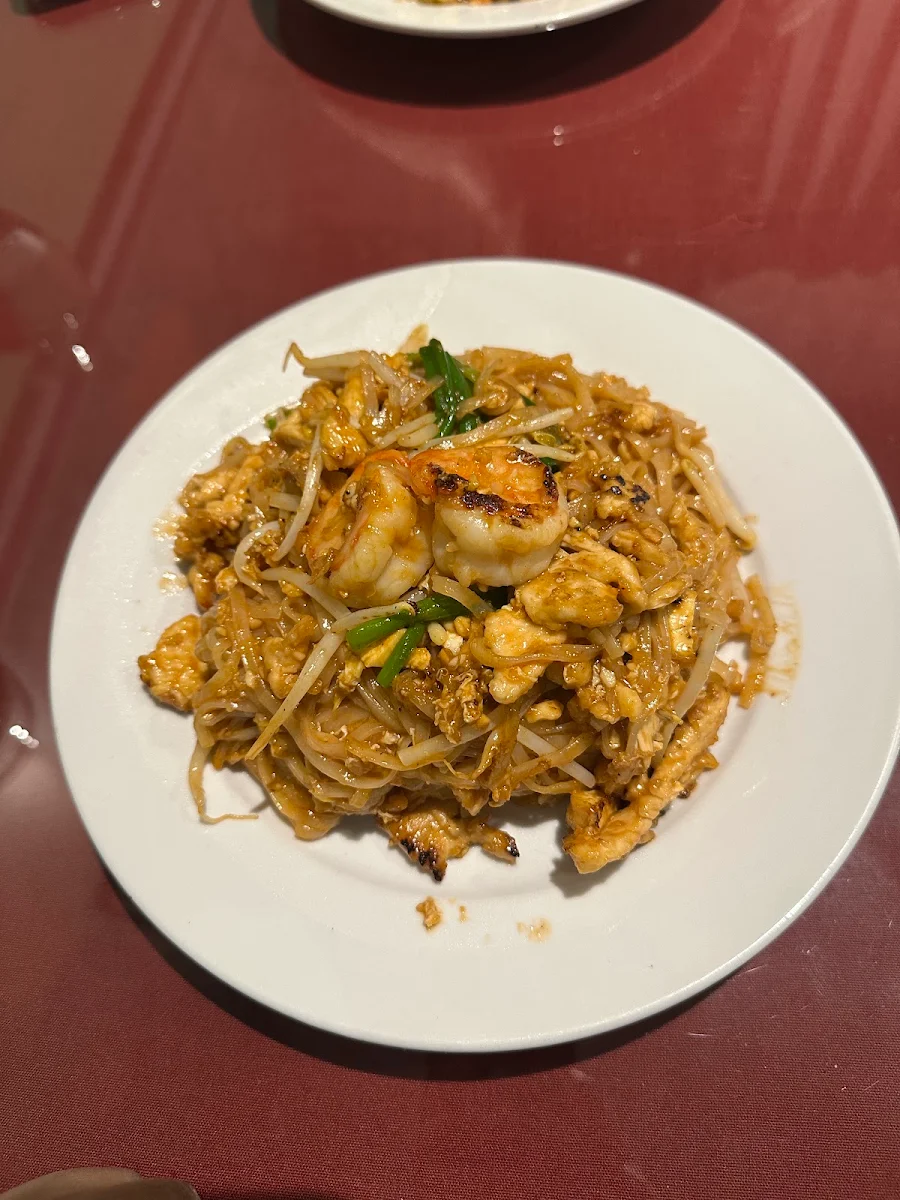 Chicken Pad Thai