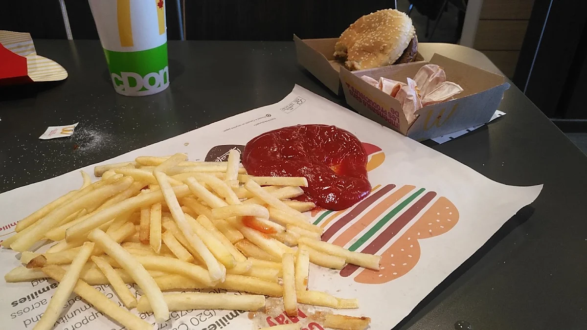 World Famous Fries – Small