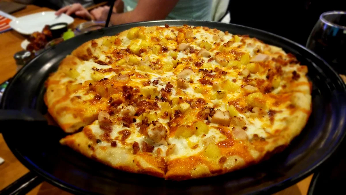 Tropical Chicken Pizza