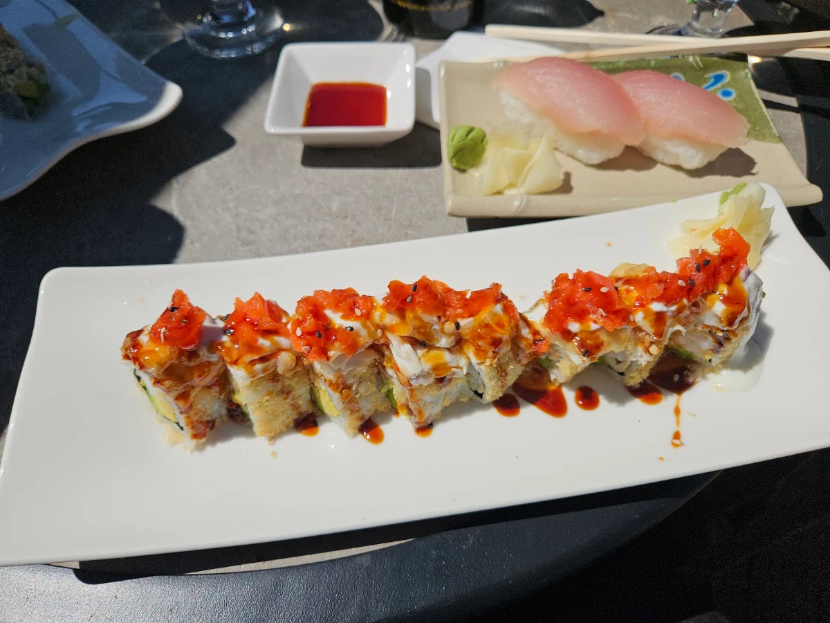 Blue Fin Roll
