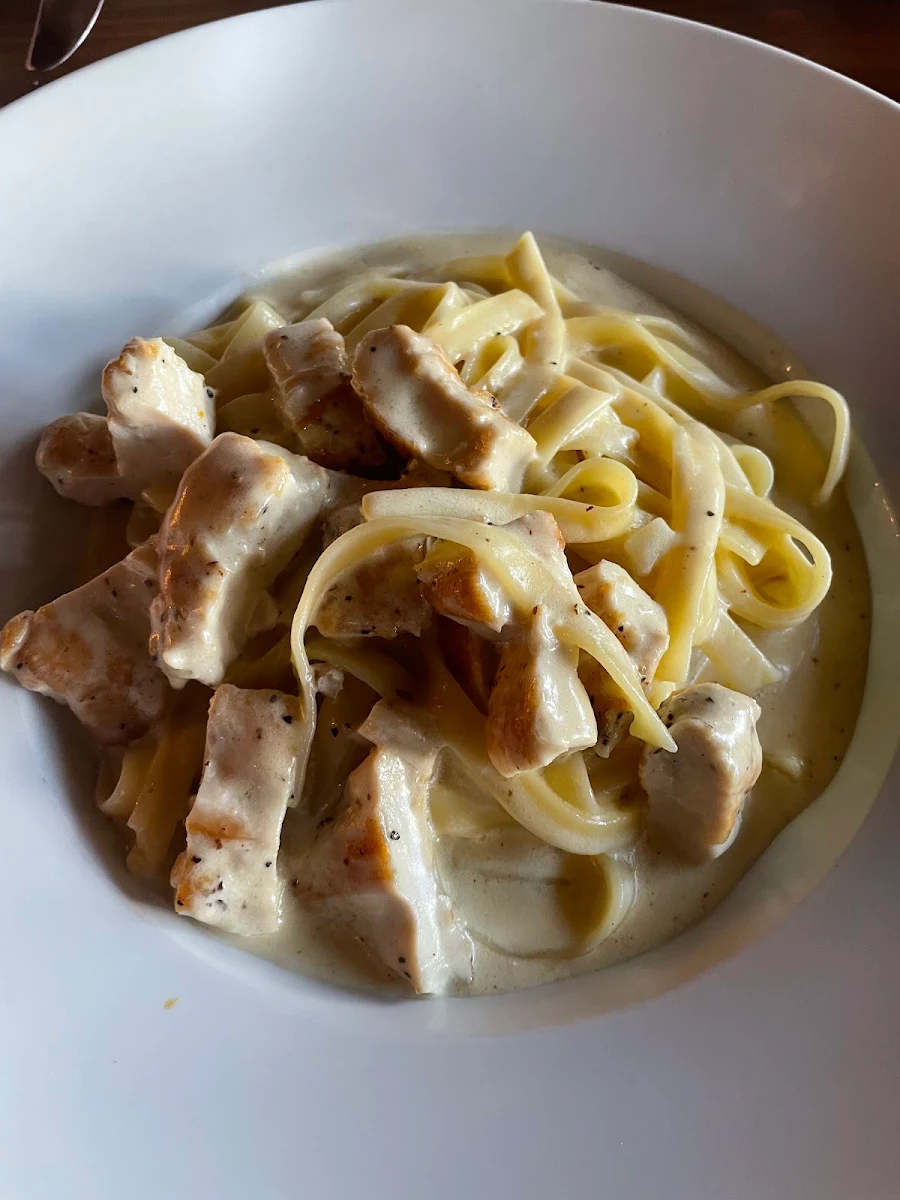 Fettuccine Alfredo