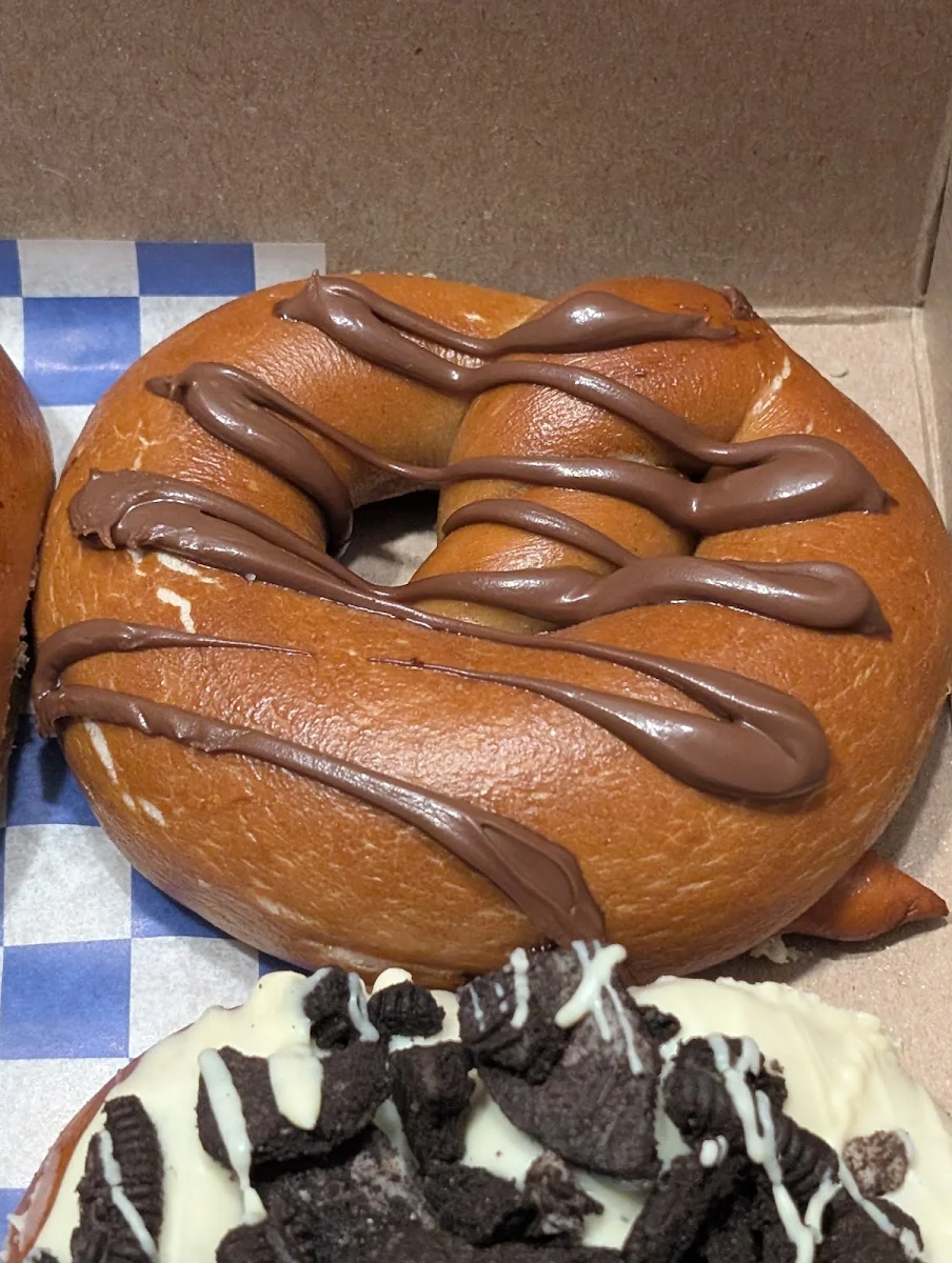 Chocolate Mini Pretzel