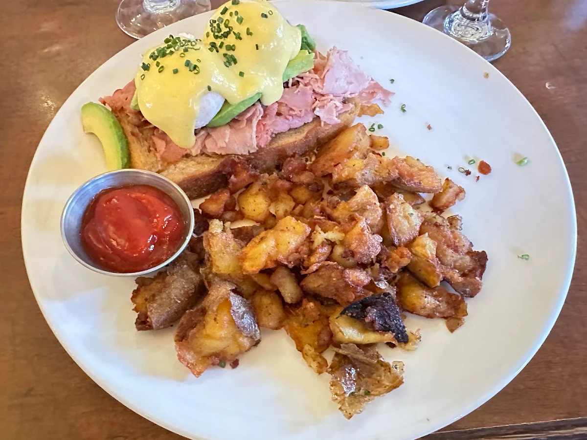 Regular Eggs Benedict