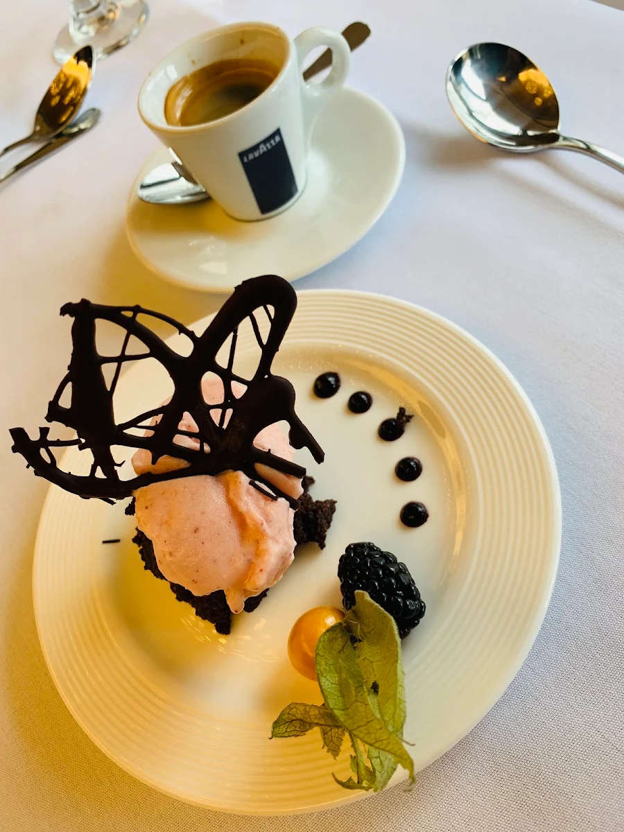 Highlights, The Humber Room