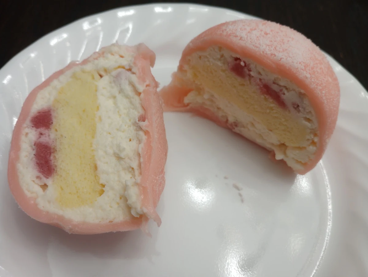 Strawberry Mochi Cake