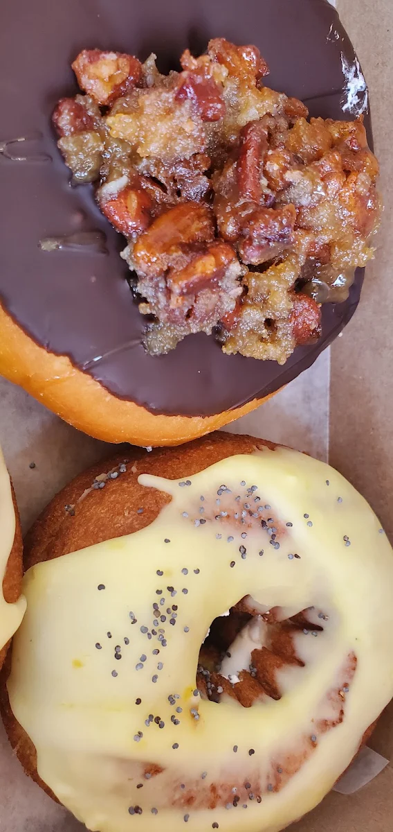 Pecan Cream Lemon Poppy Seed
