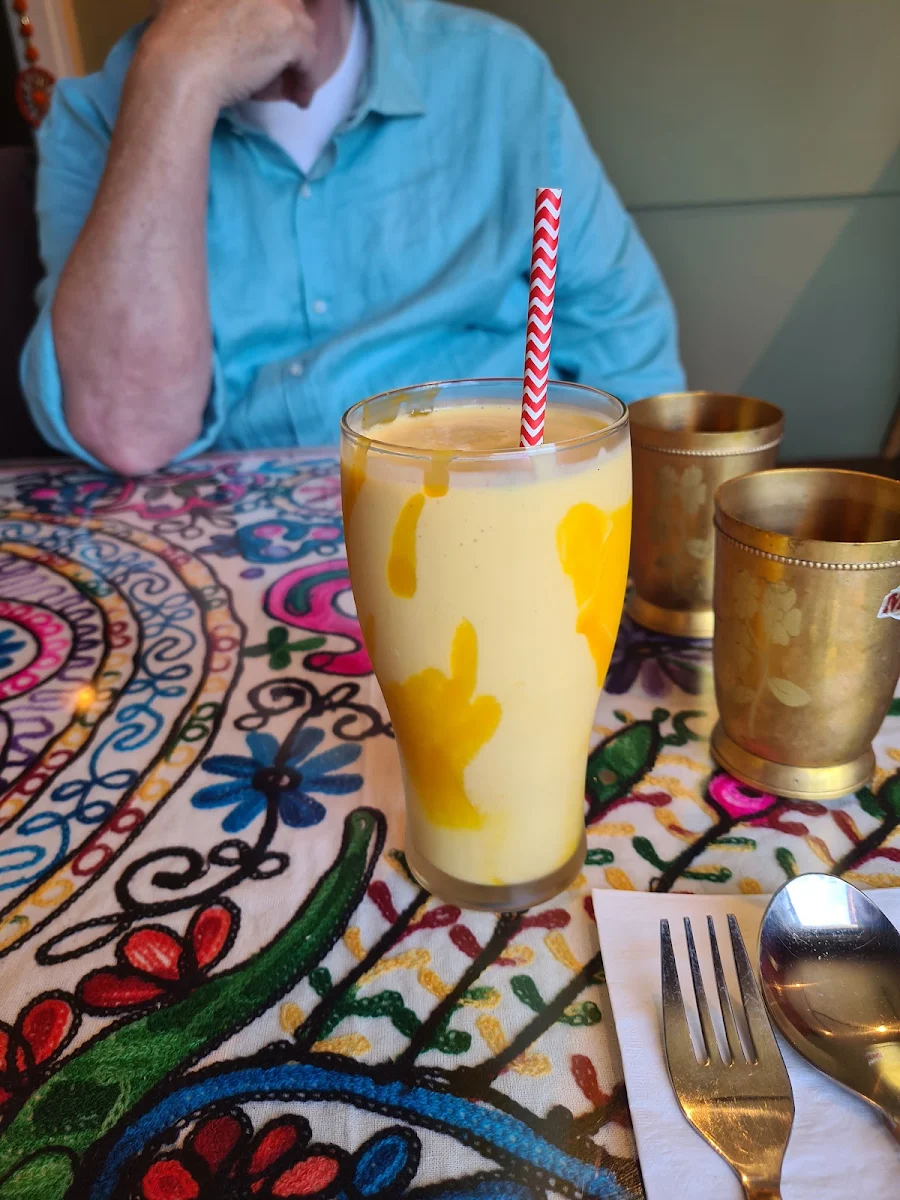 Mango Lassi & Salted Lassi