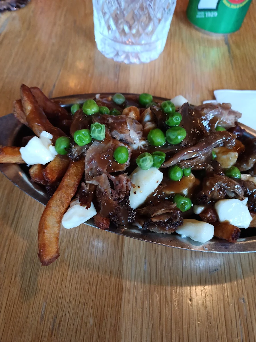 Poutine Canard Confit Miam Miam Vraiment Trop Wow les Serveuses Très Gentille