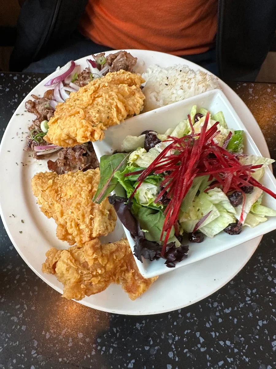 Lokal Crispy Chicken Plate