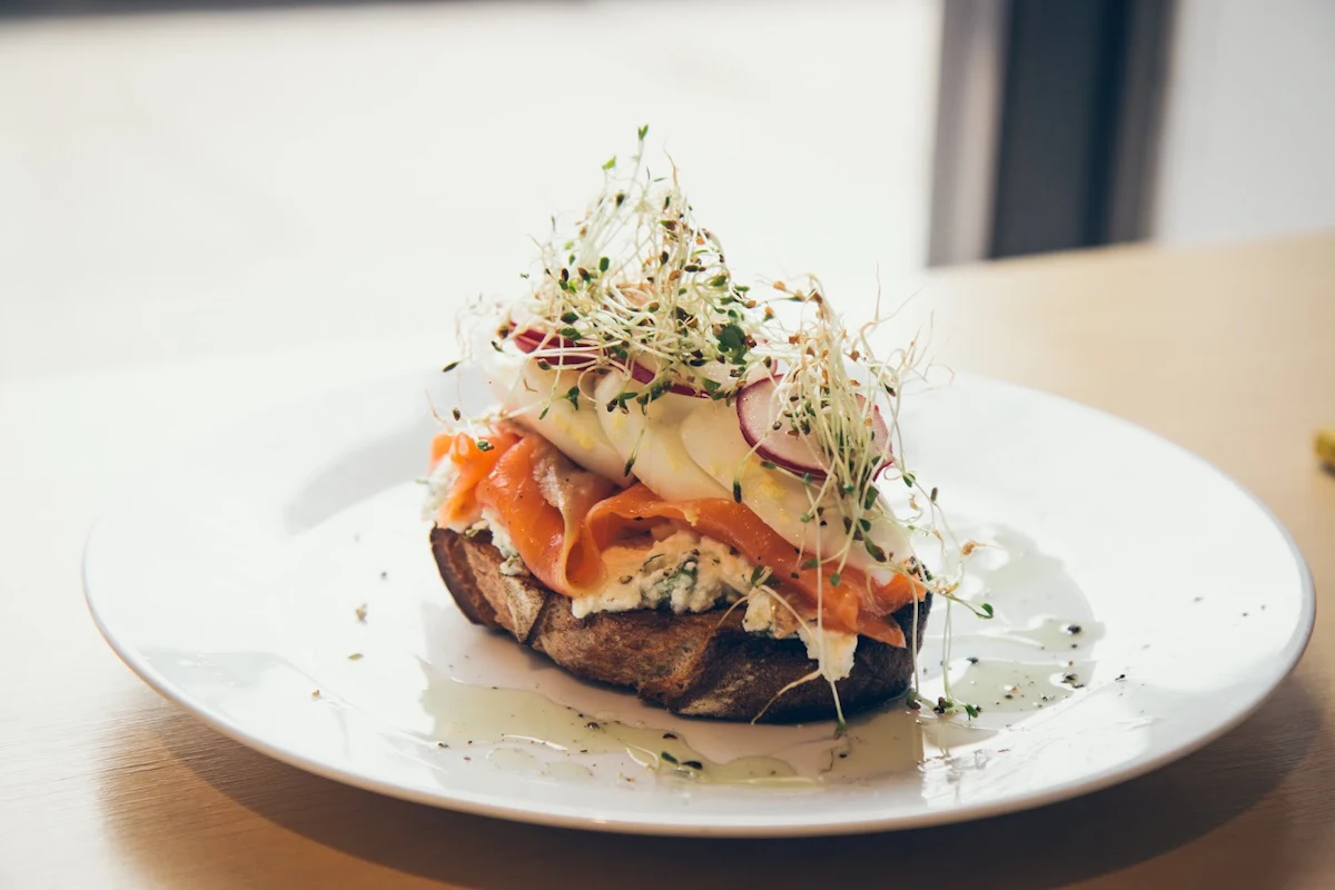 Smoked Salmon Sandwich