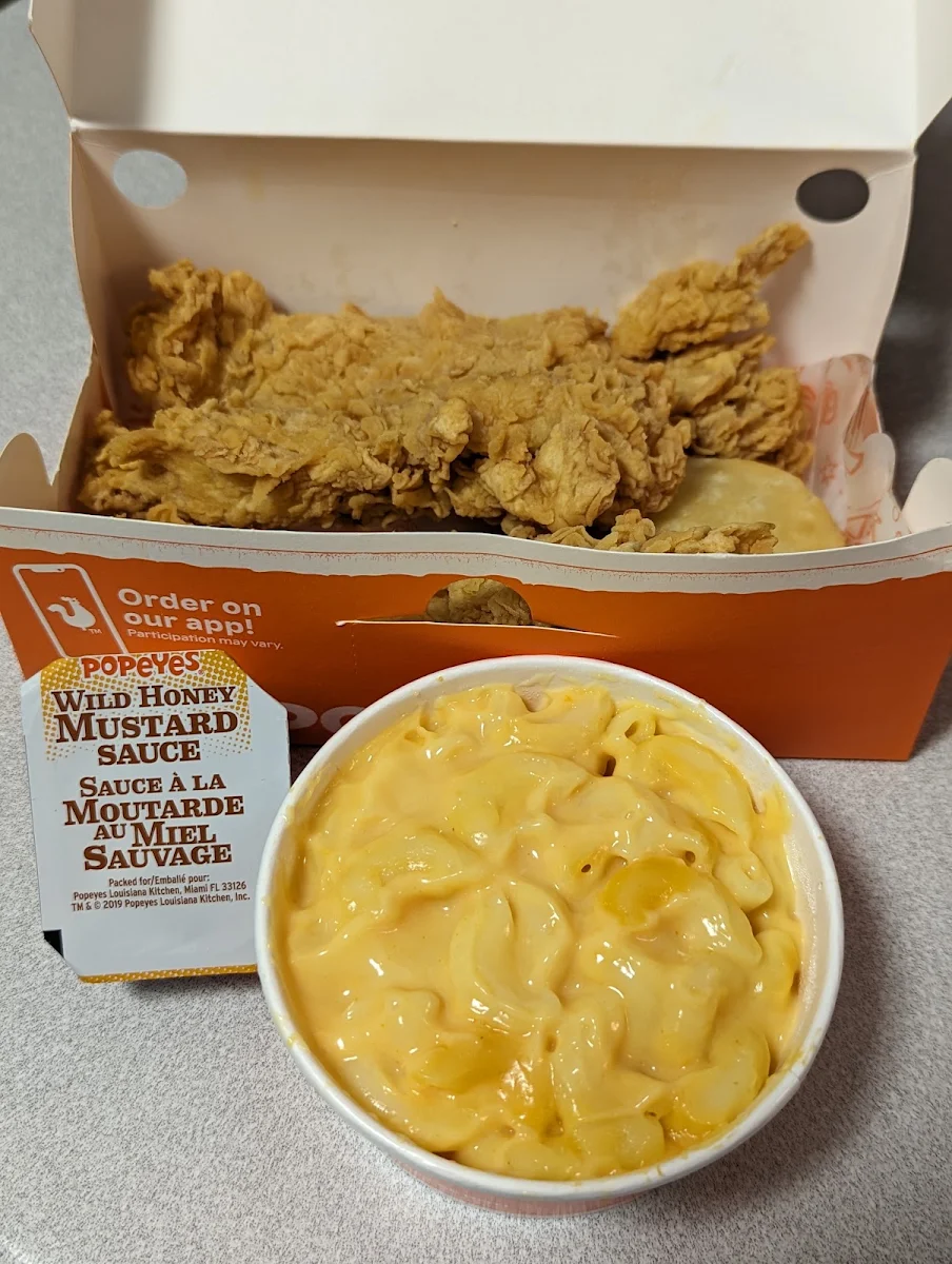 3pc Chicken Tenders with Mac & Cheese
