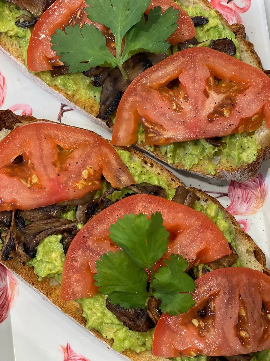 Avocado Toast Rôties Aux Avocats