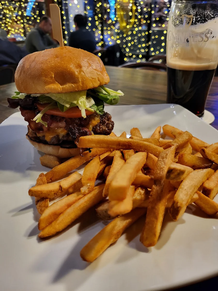 Hynes' Bacon Cheeseburger
