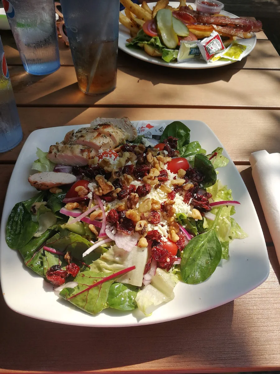 Signature Salad