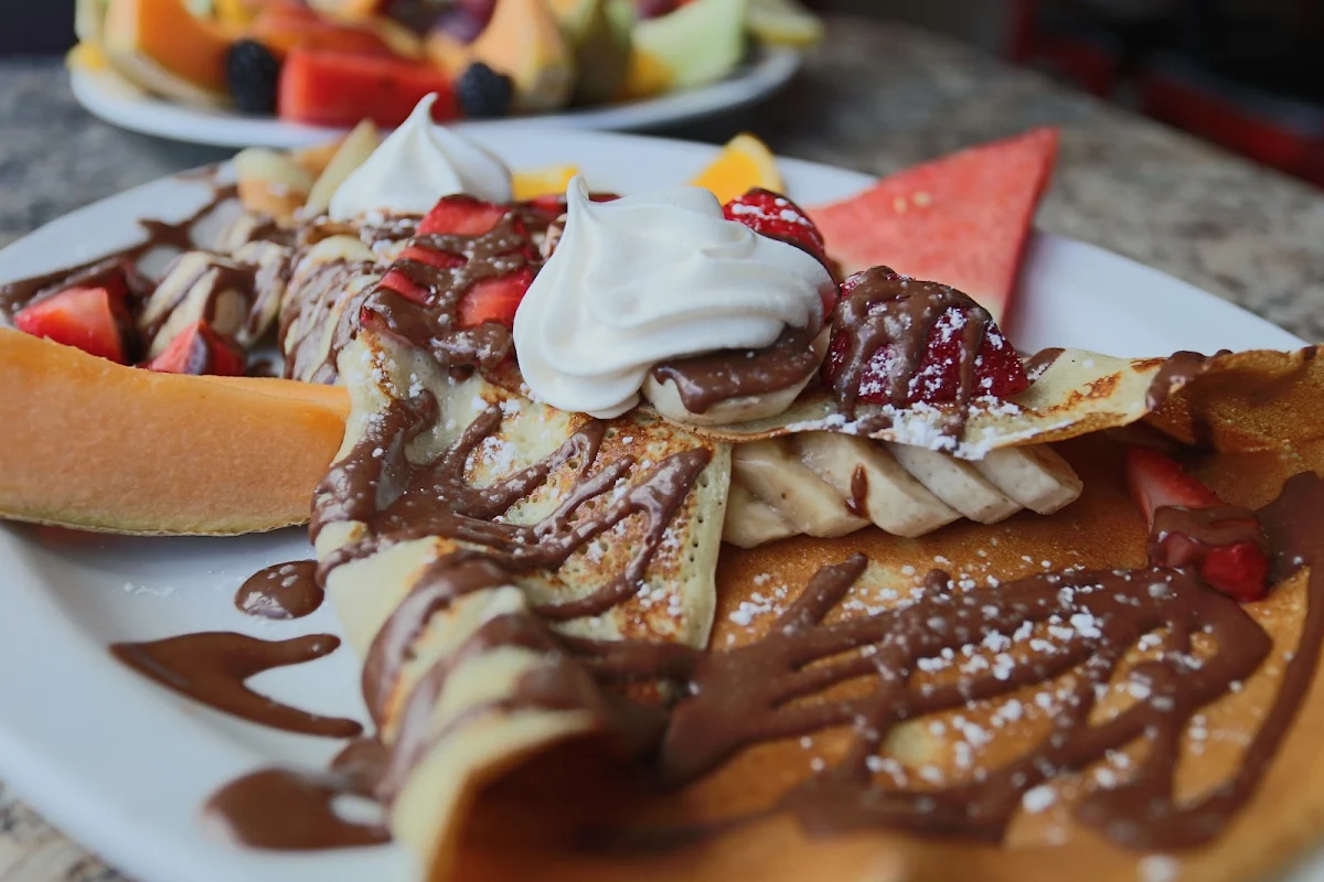 Crêpe Aux Fraises Bananes Chocolat Strawberry Banana Chocolate Crepe