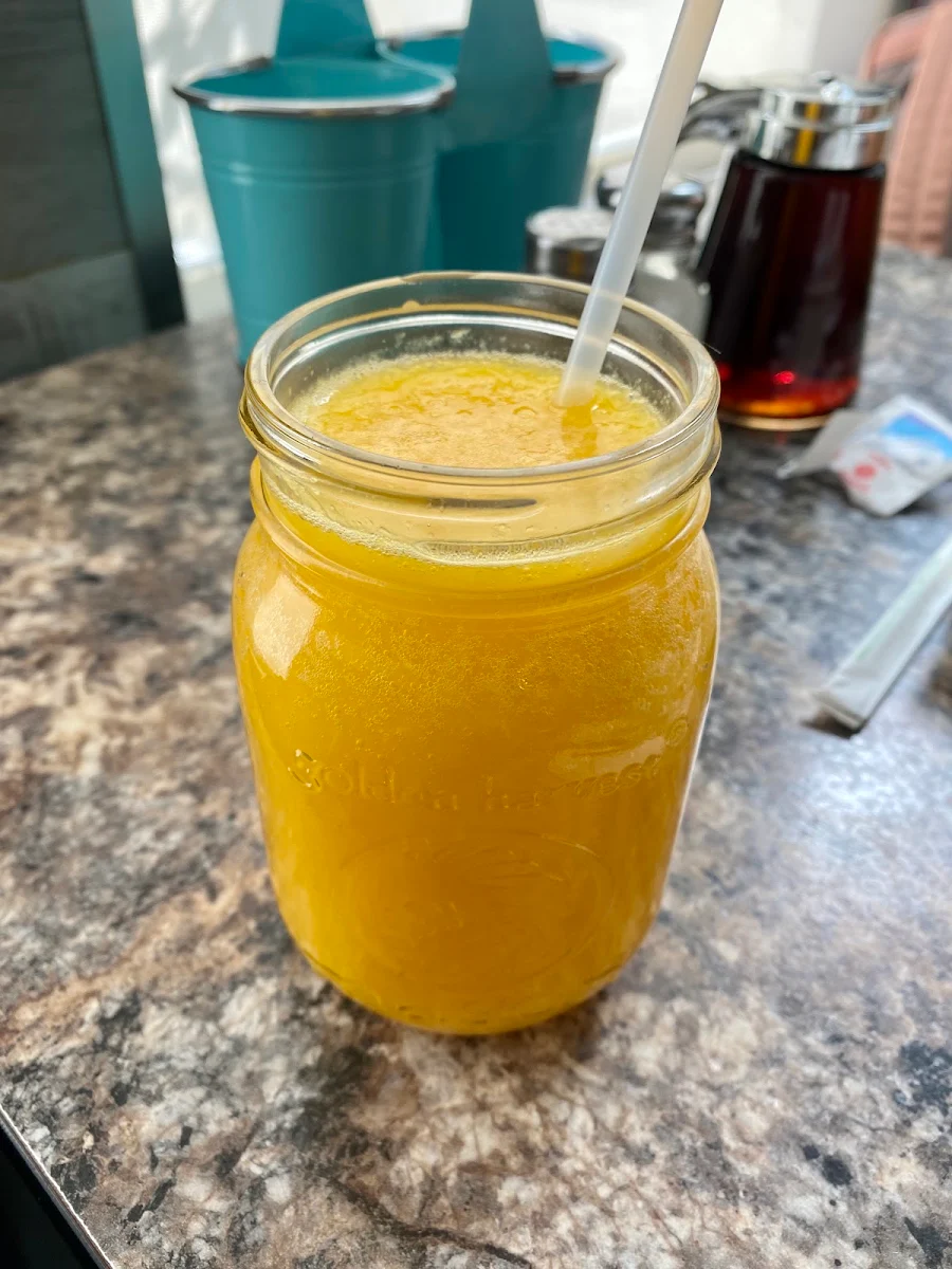 Jus d’Orange Frais Fresh Orange Juice