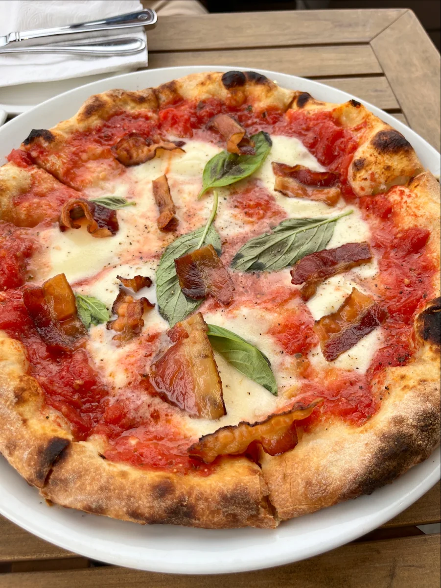 Pizza Margherita Bacon