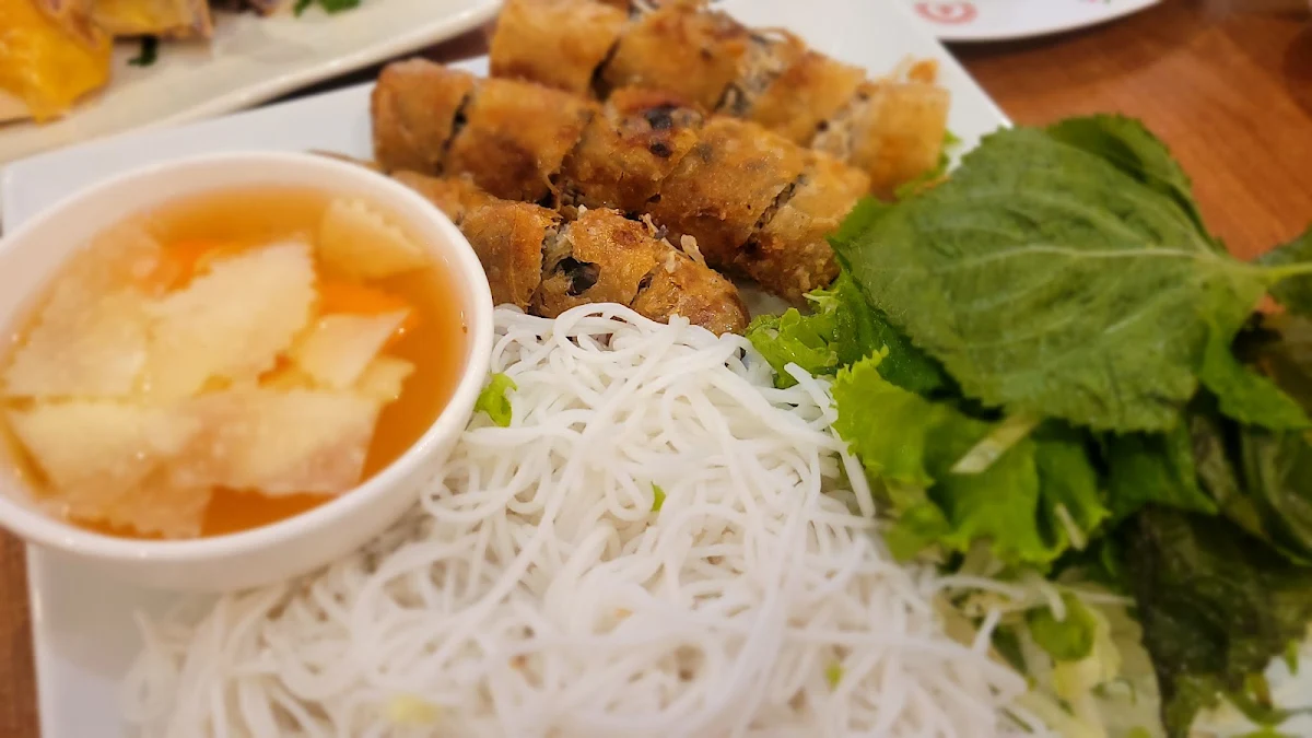 Cha Gio, Pho Ngoc Tuan