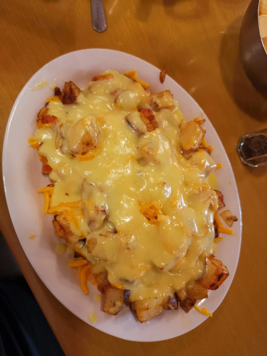 Breakfast Poutine
