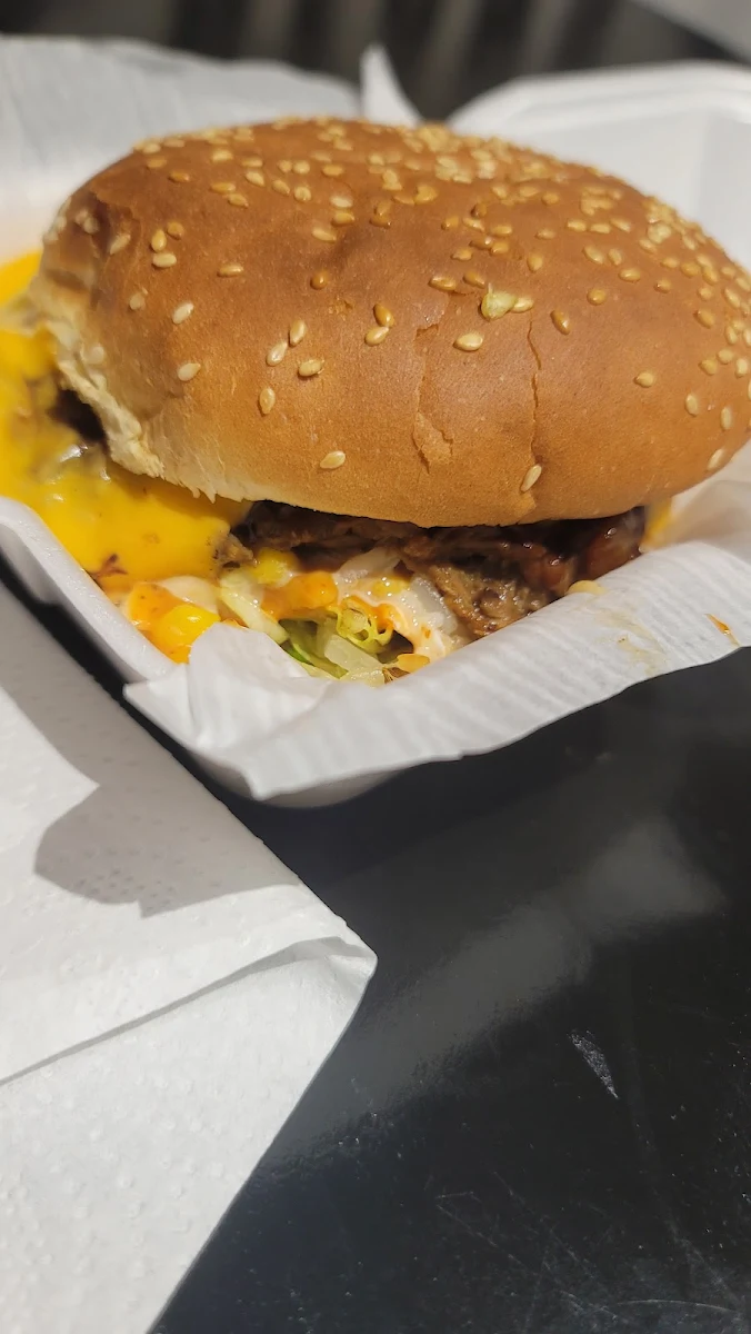 Pulled Beef Burger