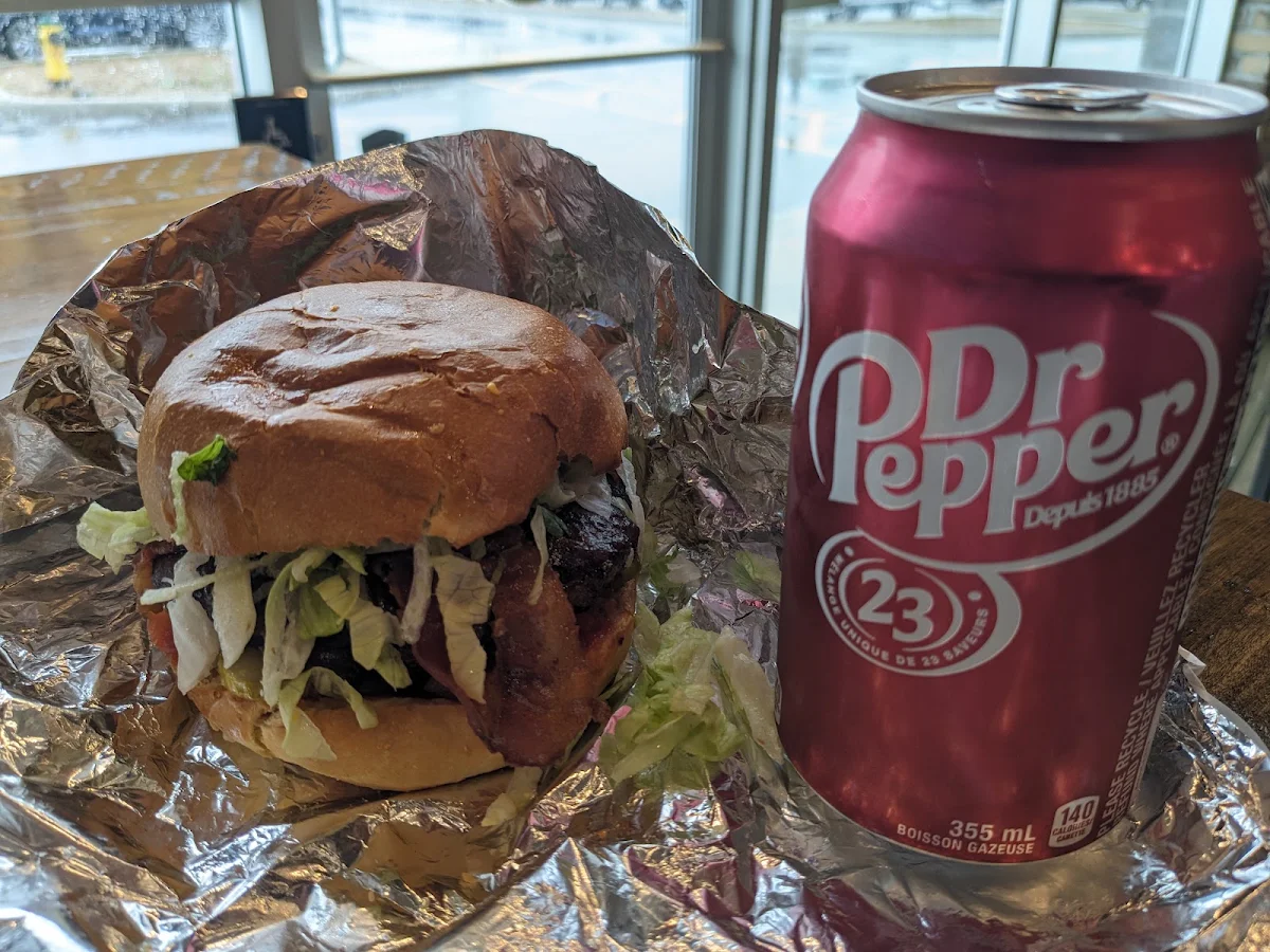 Burger with Bacon Strips