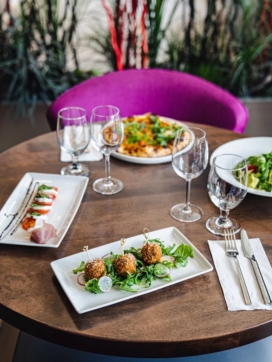Highlights, Le Restaurant Crossbar