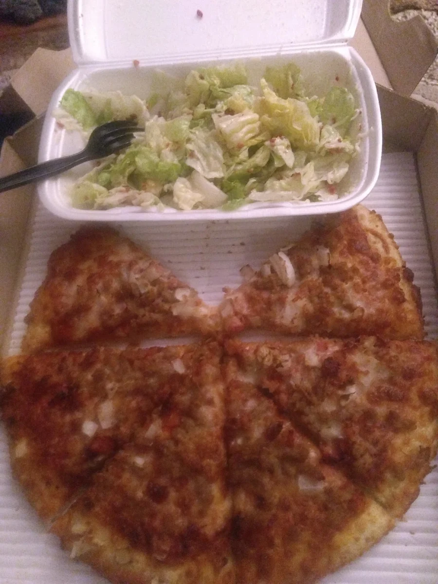 Cheeseburger Pizza & Ceaser Salad