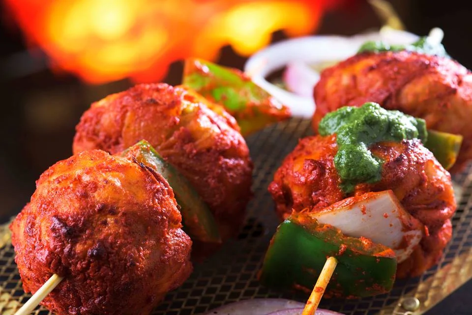Tandoori Momos Veggie Paneer Chicken