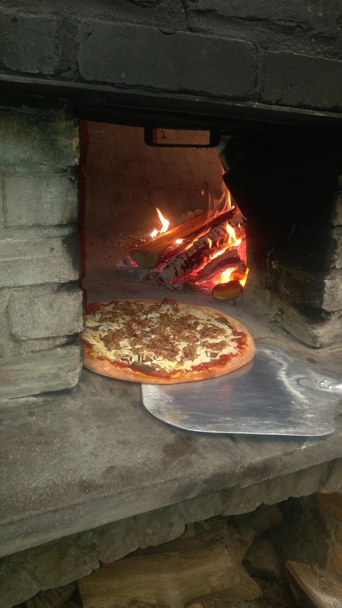Highlights, Ancien Four A Pizza