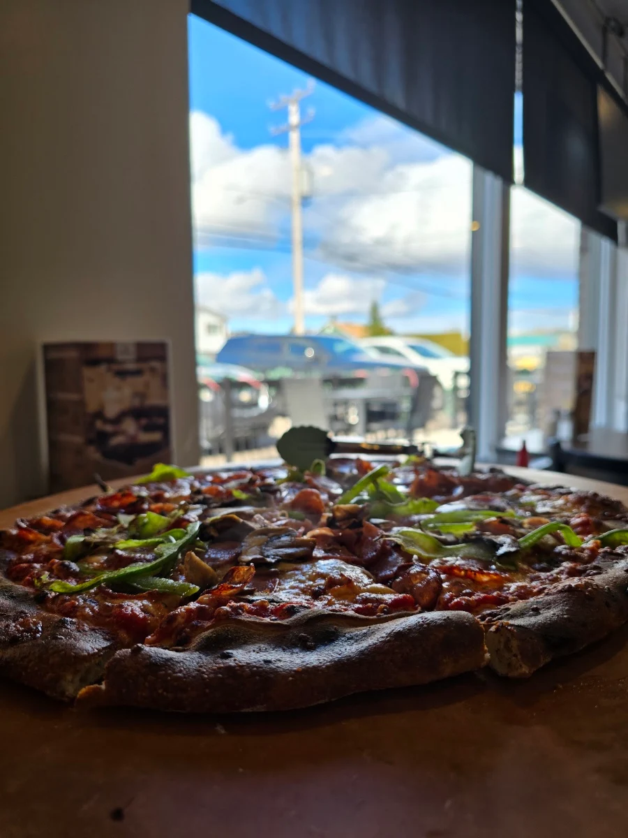 Highlights, Ancien Four A Pizza