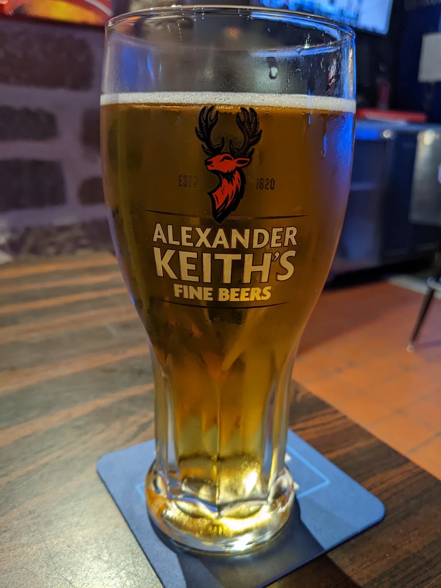 Highlights, Pub Paré