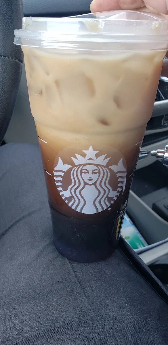 Iced Starbucks Blonde Vanilla Latte