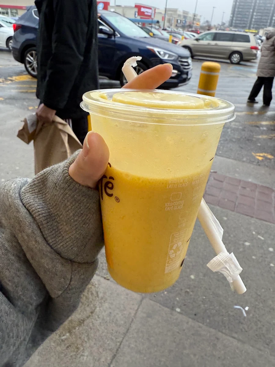 Mango Pineapple Refresher 150 0 Cals