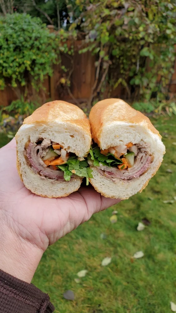 Banh MI DAC Biet