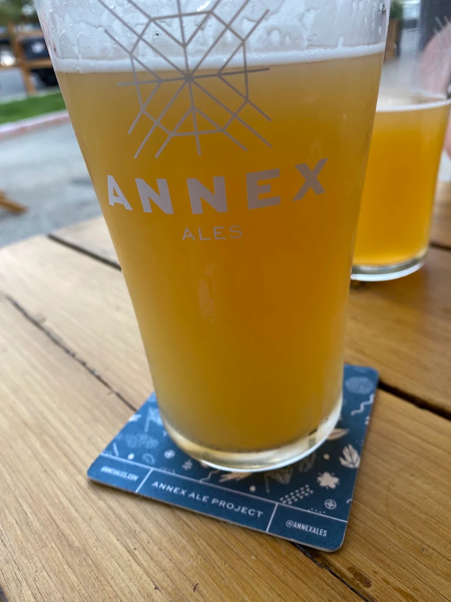 Annex Saskatoon Lemonade