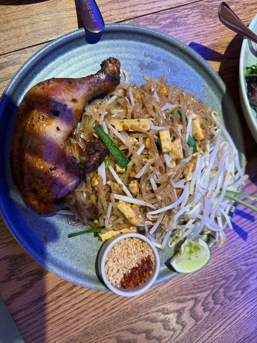 Pad Thai - Roasted Chicken Thigh